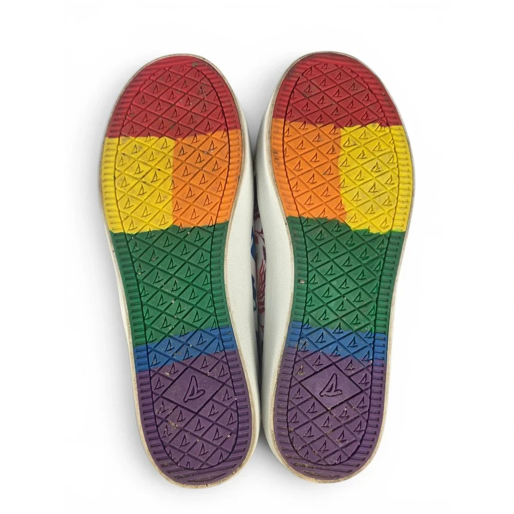Sperry Crest Vibe Pride Rainbow Wave Canvas Sneakers Size 8.5M